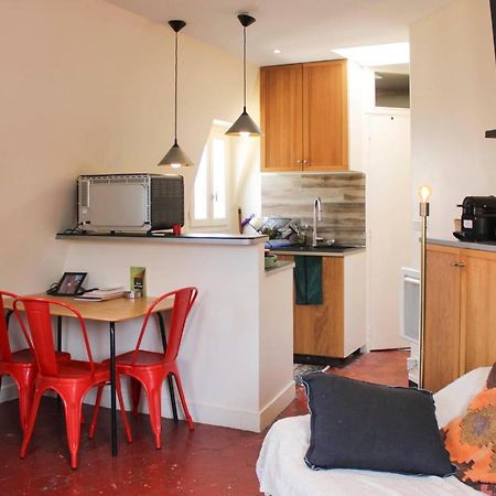 Apartment In The Center Of Parijs Buitenkant foto