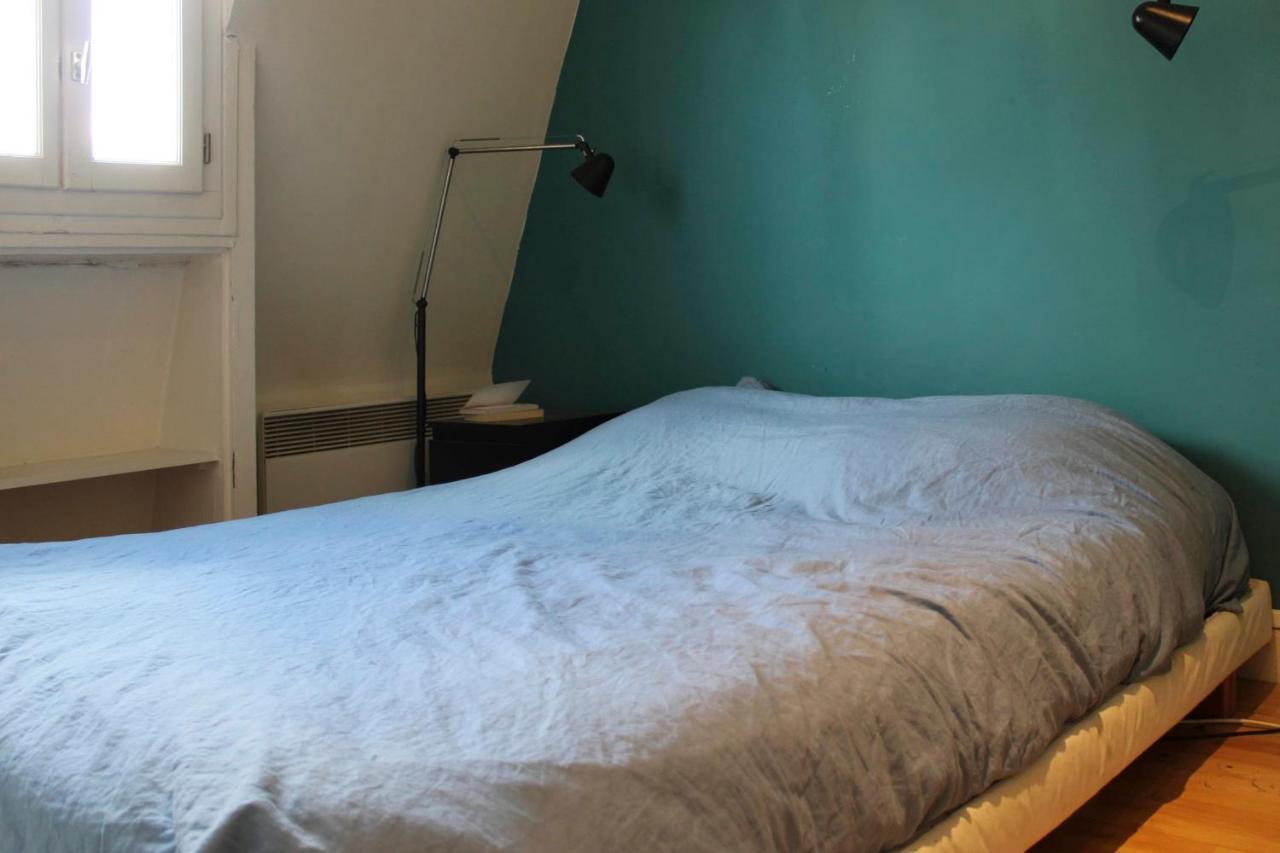Apartment In The Center Of Parijs Buitenkant foto